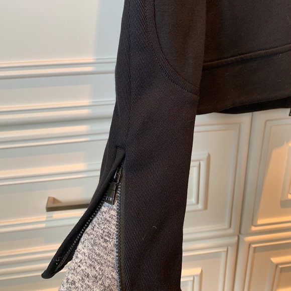 Black Diane von Furstenberg jacket - Picture 4 of 4